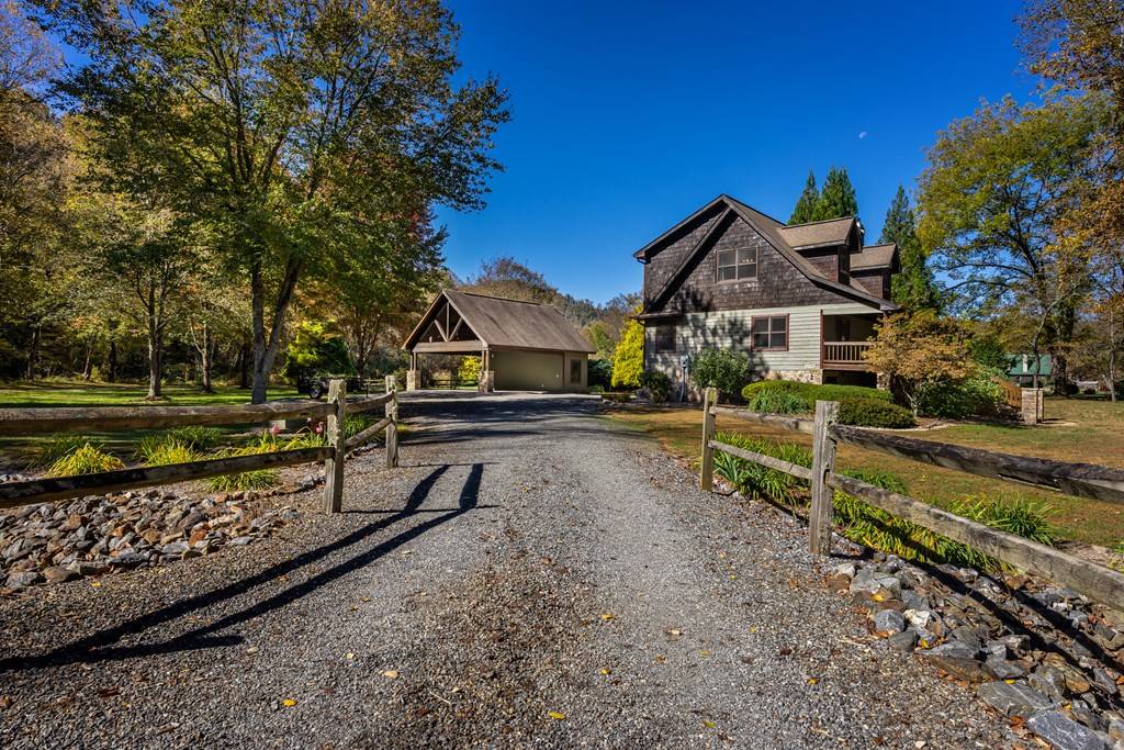 Hiawassee, GA 30546,2778 Kelly Lane