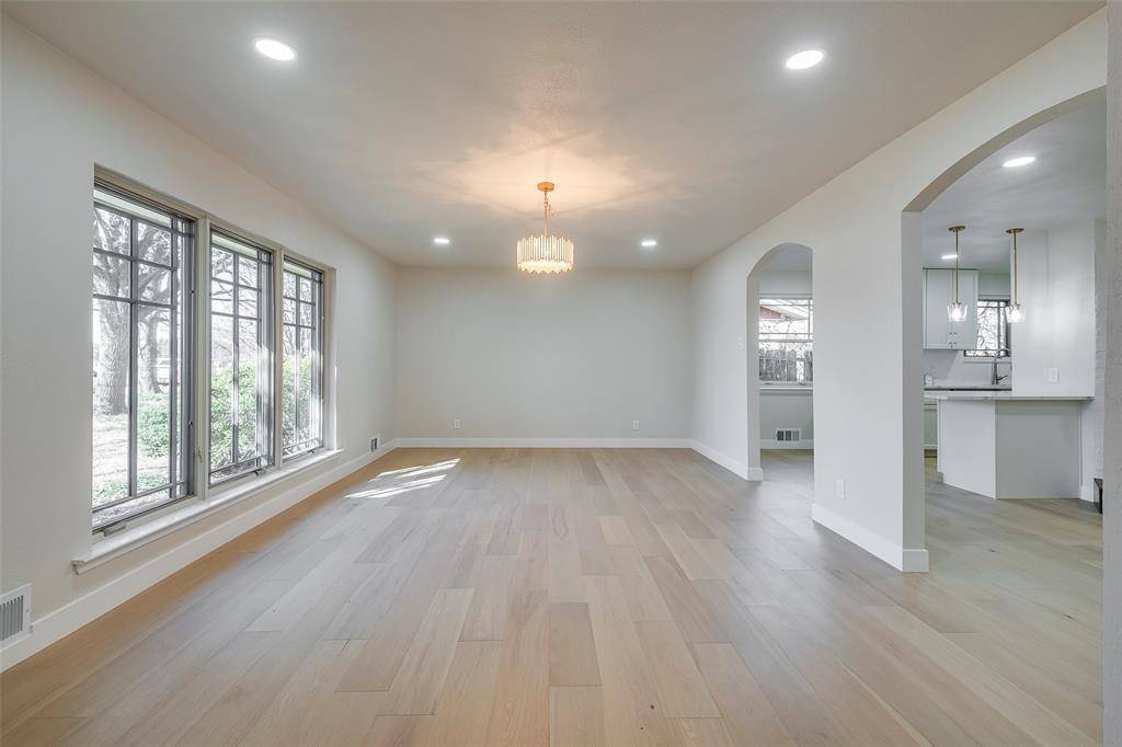Dallas, TX 75228,8925 Forest Cliff Drive