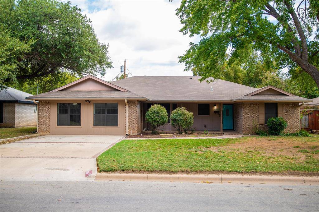 Brownwood, TX 76801,2304 10th Street