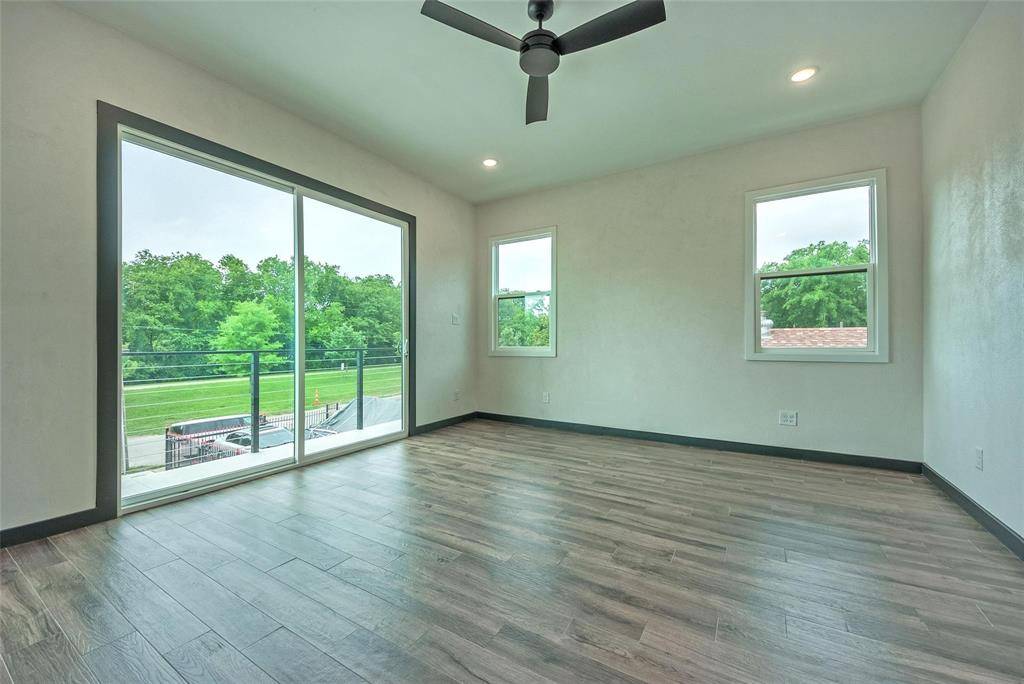 Dallas, TX 75223,5426 Santa Fe Avenue