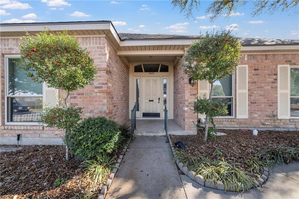 Clifton, TX 76634,1920 W 3rd Street