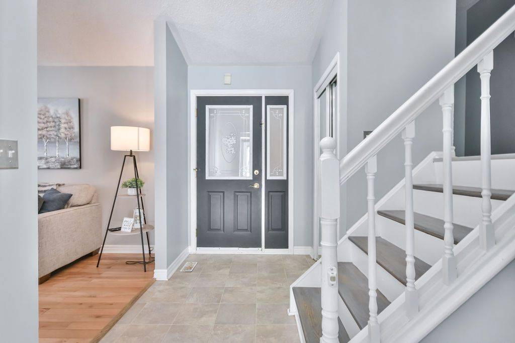 Springwater, ON L9X 0X1,21 Luella BLVD