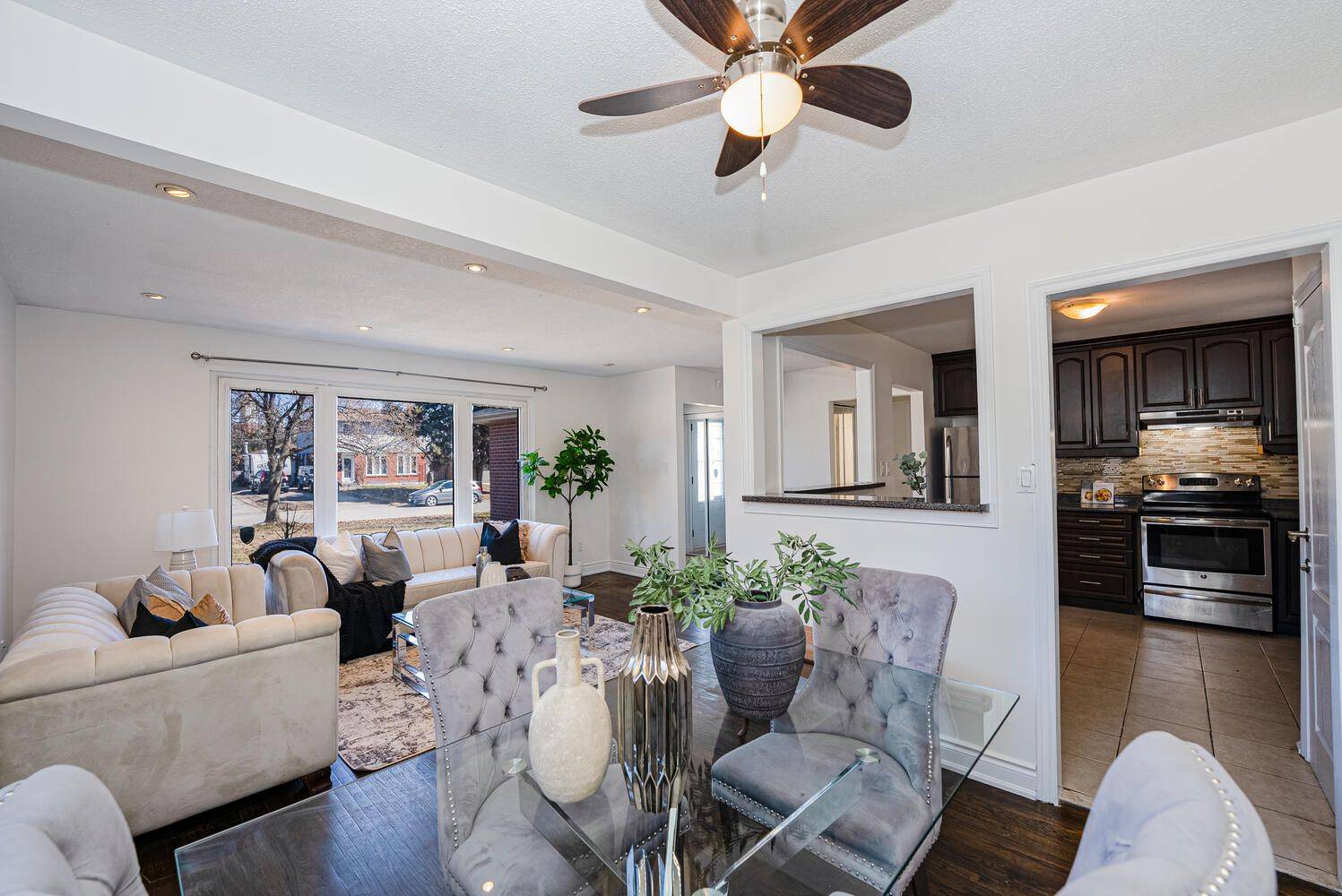Brampton, ON L6T 3M3,24 Evesham CRES