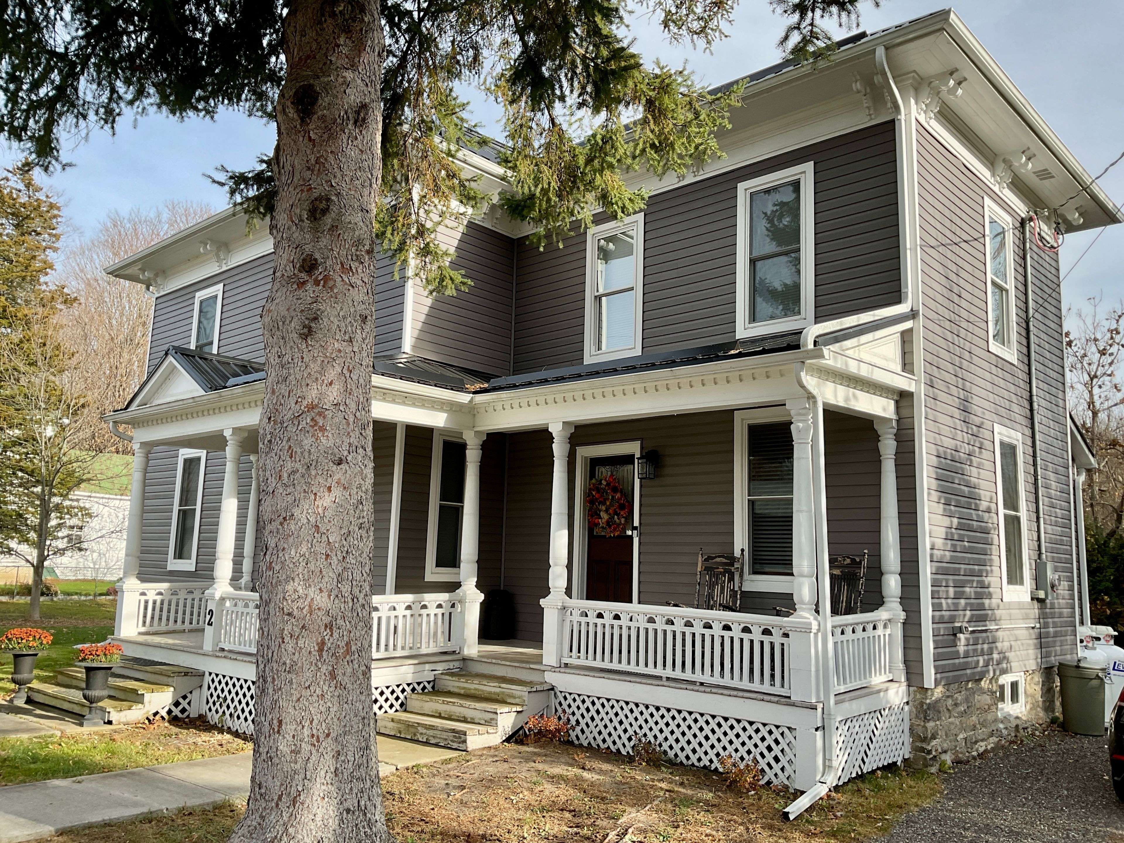 Rideau Lakes, ON K0E 1G0,2 John ST