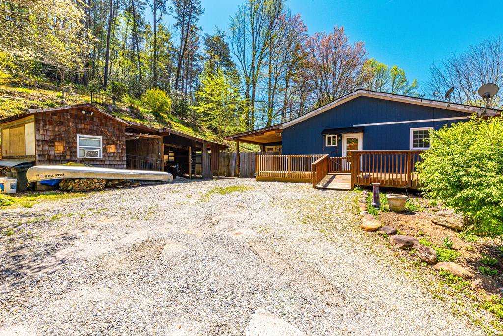 Bryson City, NC 28713,1111 Lemons Branch Road
