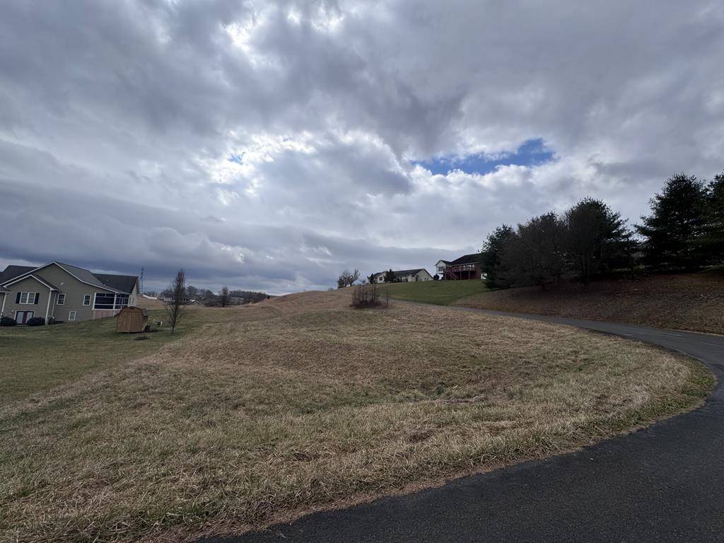 Abingdon, VA 24210,TBD Chase Lane