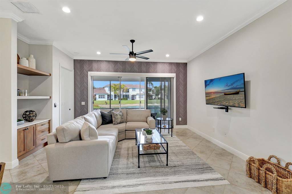 Boynton Beach, FL 33437,6380 Bella Cir #904