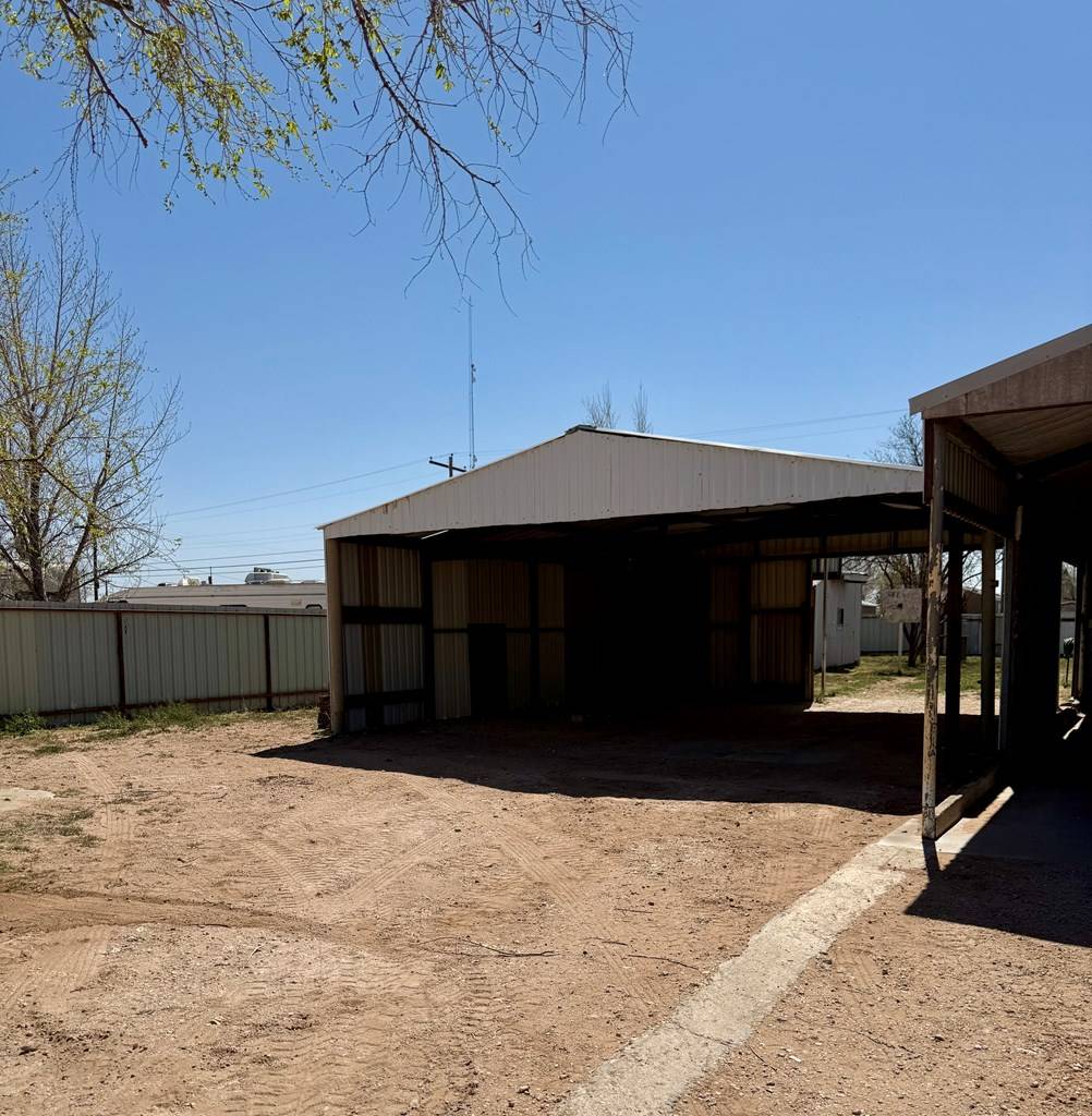 Seminole, TX 79360,205 NW Ave H