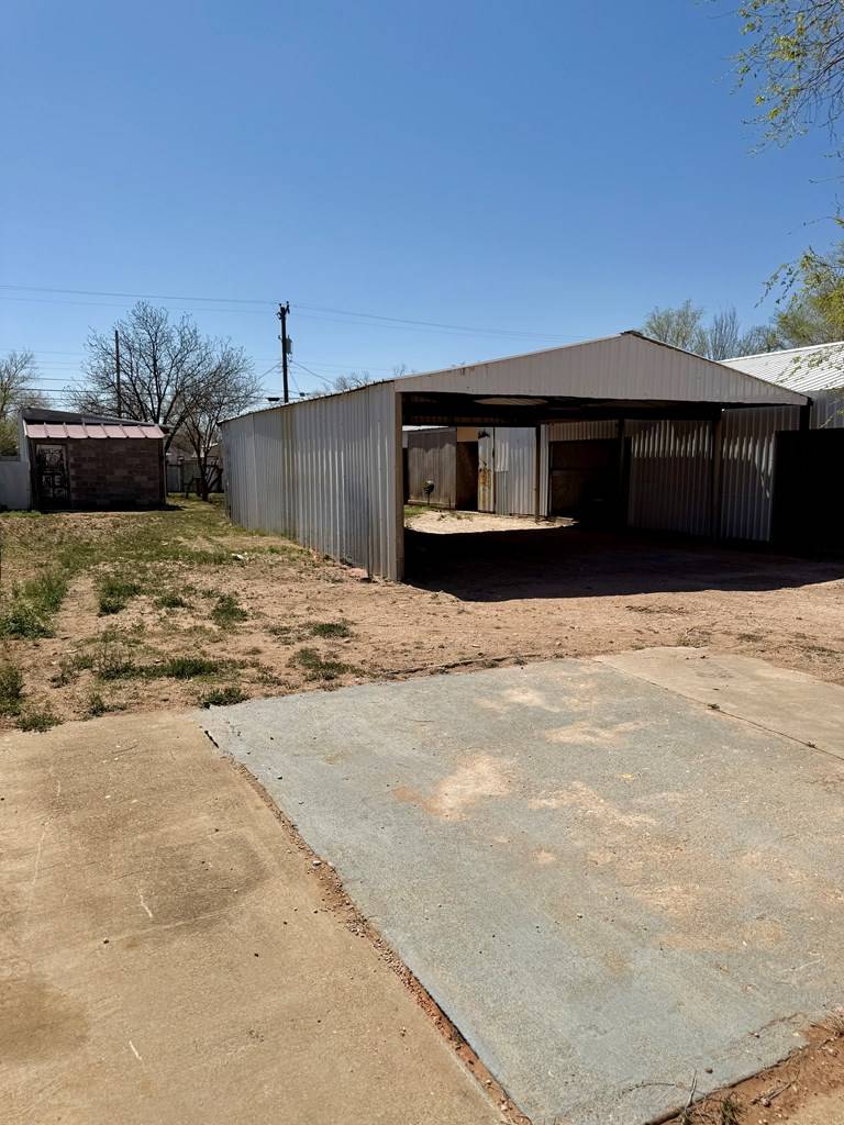 Seminole, TX 79360,205 NW Ave H