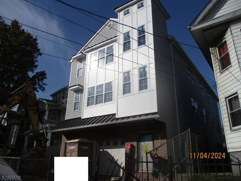 Newark City, NJ 07106,531-533 Sandford Avenue