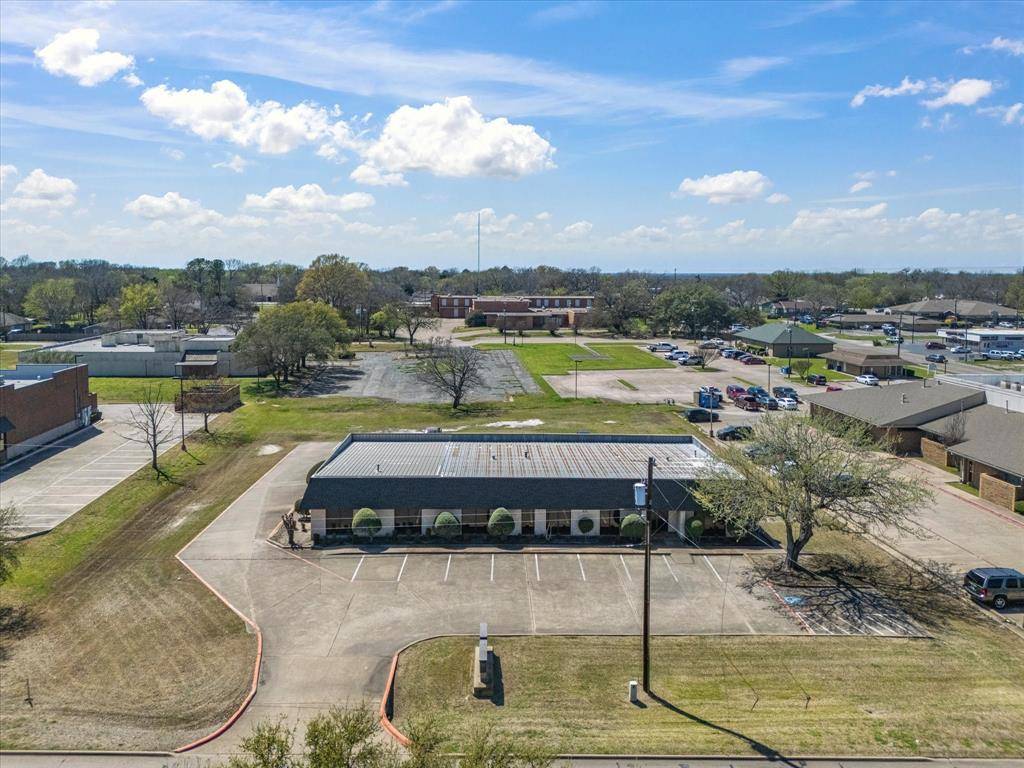 Ennis, TX 75119,611 S Clay Street