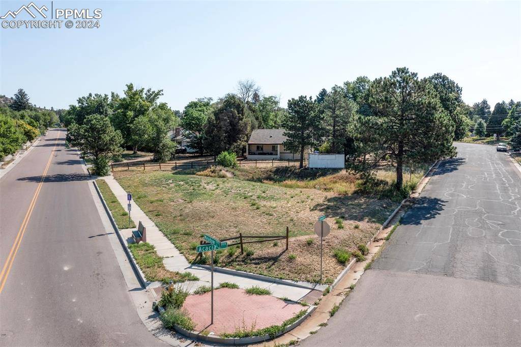 Colorado Springs, CO 80907,3821 Meadow LN