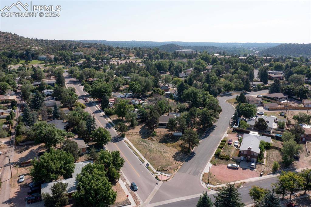 Colorado Springs, CO 80907,3821 Meadow LN