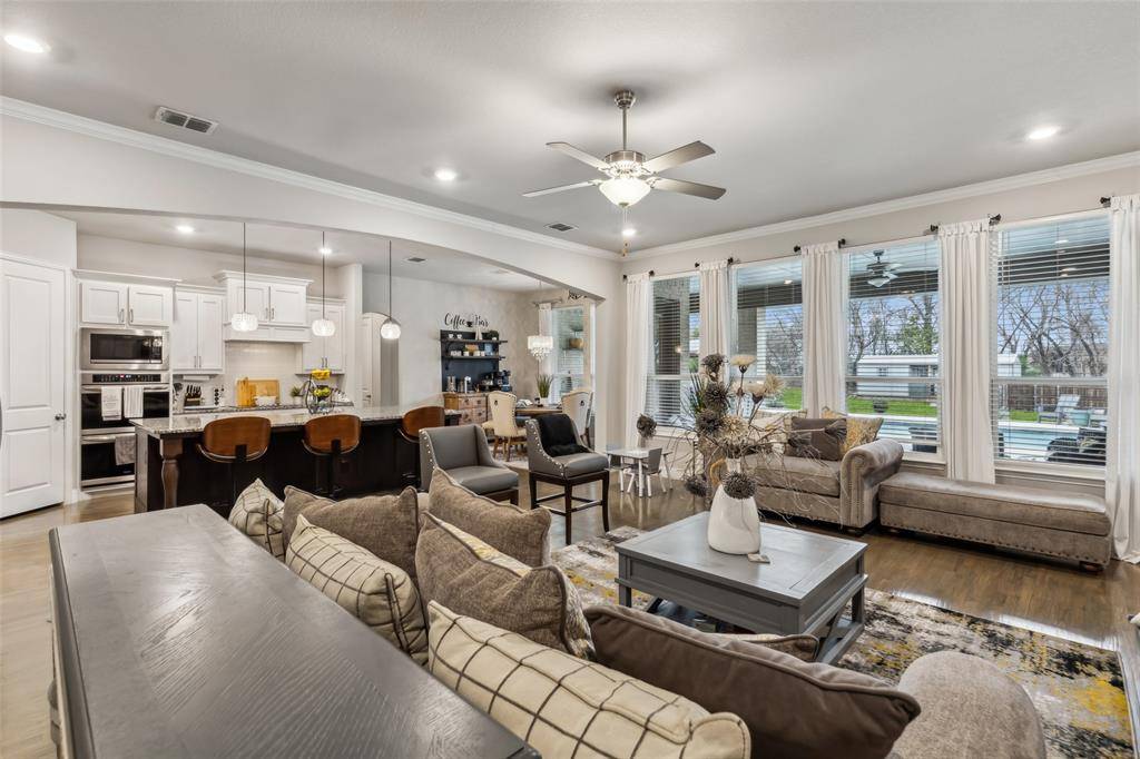 Oak Leaf, TX 75154,1940 Oak Leaf Lane