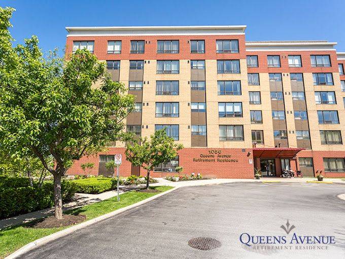 Oakville, ON L6H 6R3,1056 Queens AVE #510