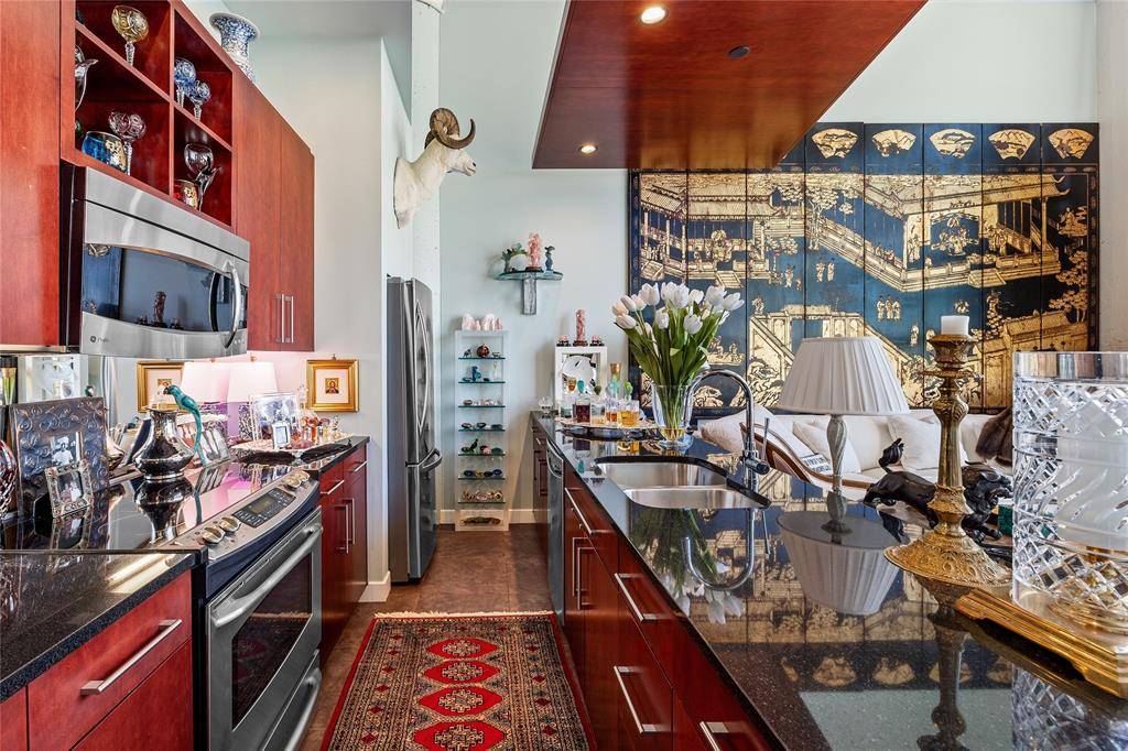 Fort Worth, TX 76107,2600 W 7th Street #2726