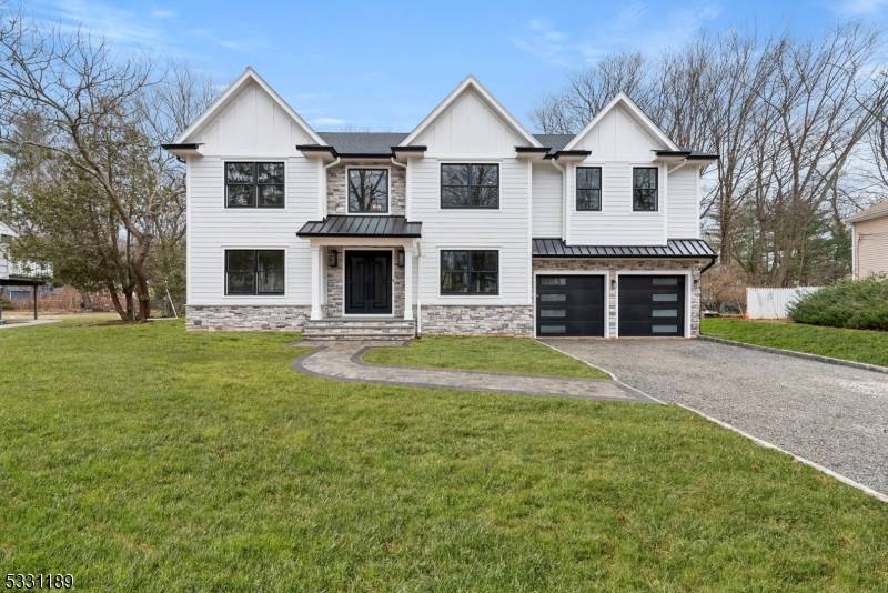 Livingston Twp., NJ 07039,13 Plymouth Dr