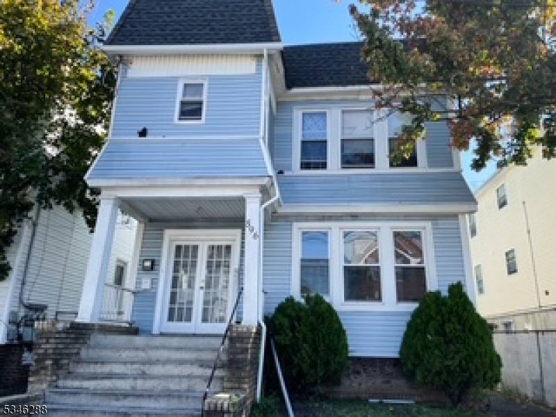 Newark City, NJ 07103,596 S 19Th St