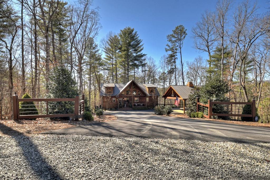 Morganton, GA 30560,154 Winding Brook Trail