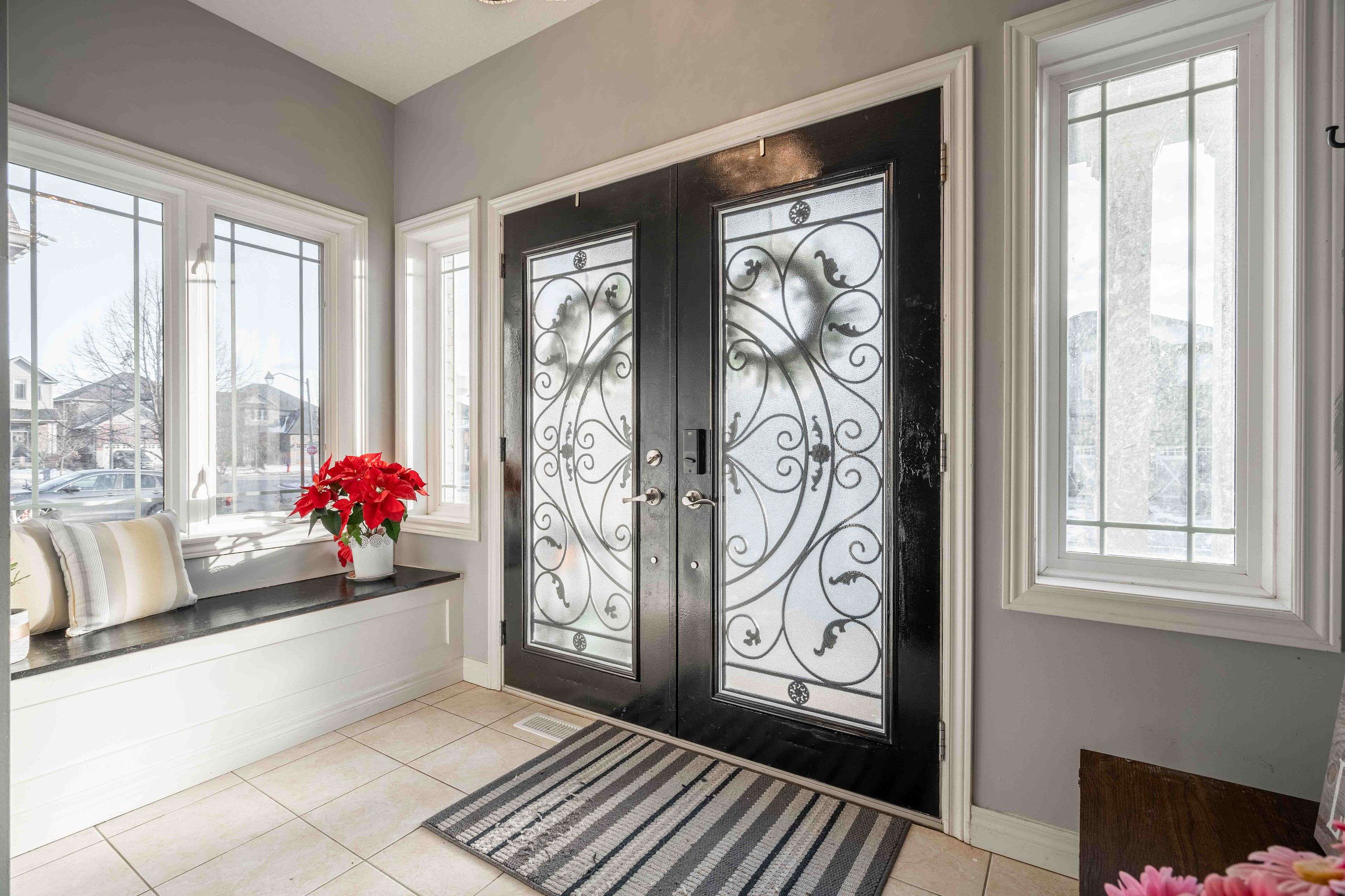 Hamilton, ON L0R 1C0,16 Kinsman DR