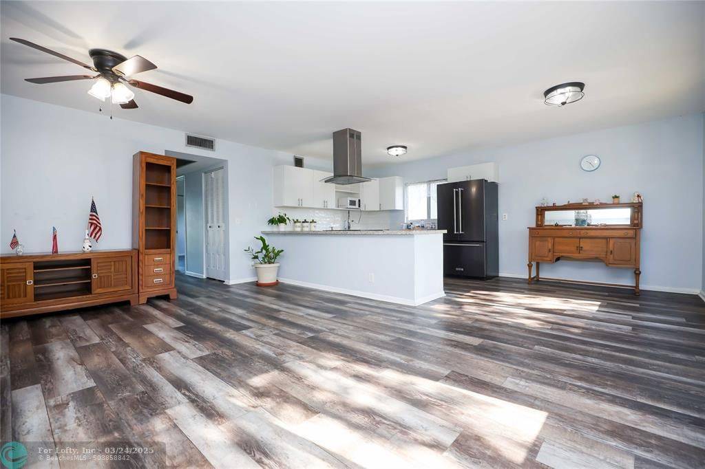 Hollywood, FL 33027,850 SW 133rd Ter  #318