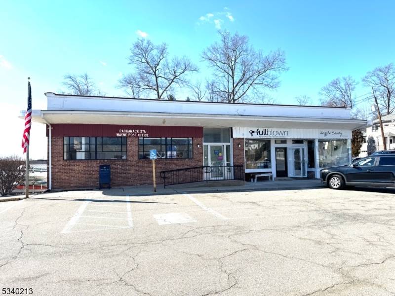 Wayne Twp., NJ 07470,40 Lake Dr