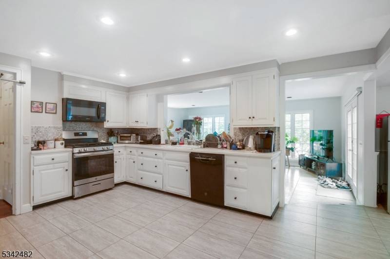 Millburn Twp., NJ 07078,45 Great Hills Rd