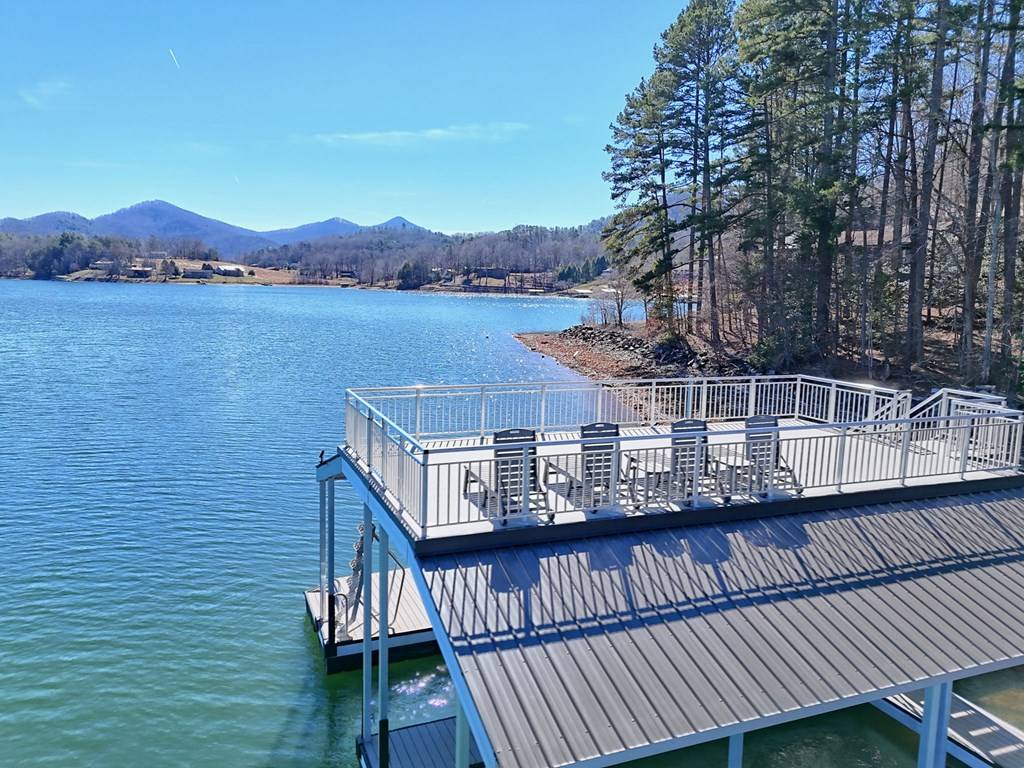 Hiawassee, GA 30546,820 Big Oak Lane