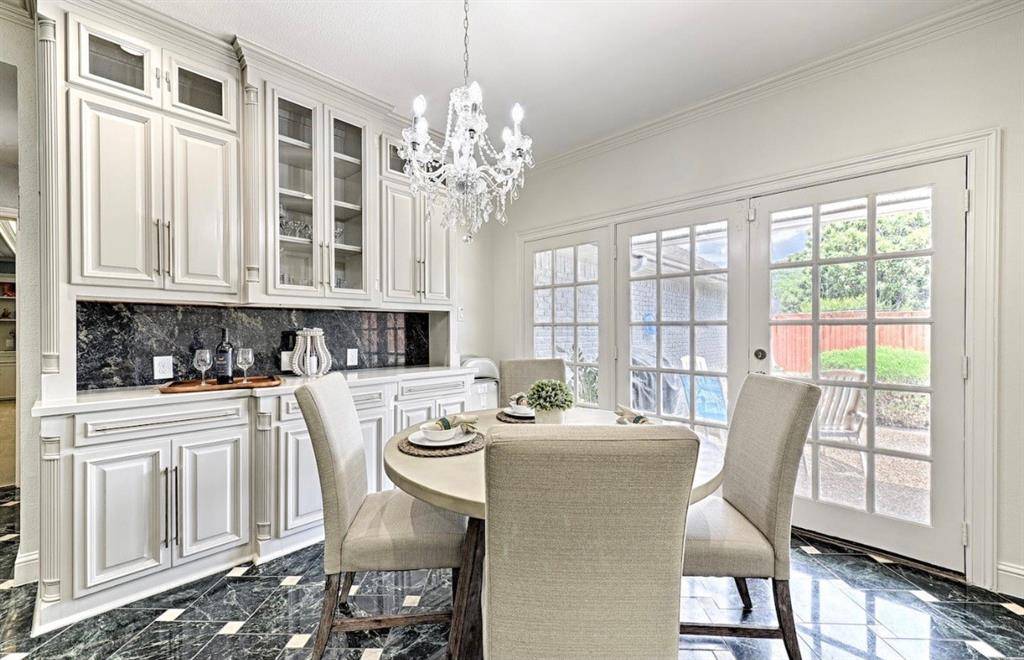 Dallas, TX 75252,5805 KNIGHTSBRIDGE
