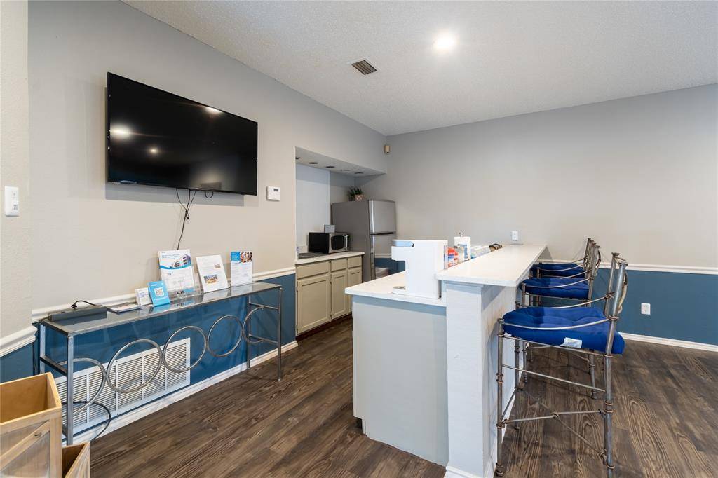 Dallas, TX 75228,8383 La Prada Drive