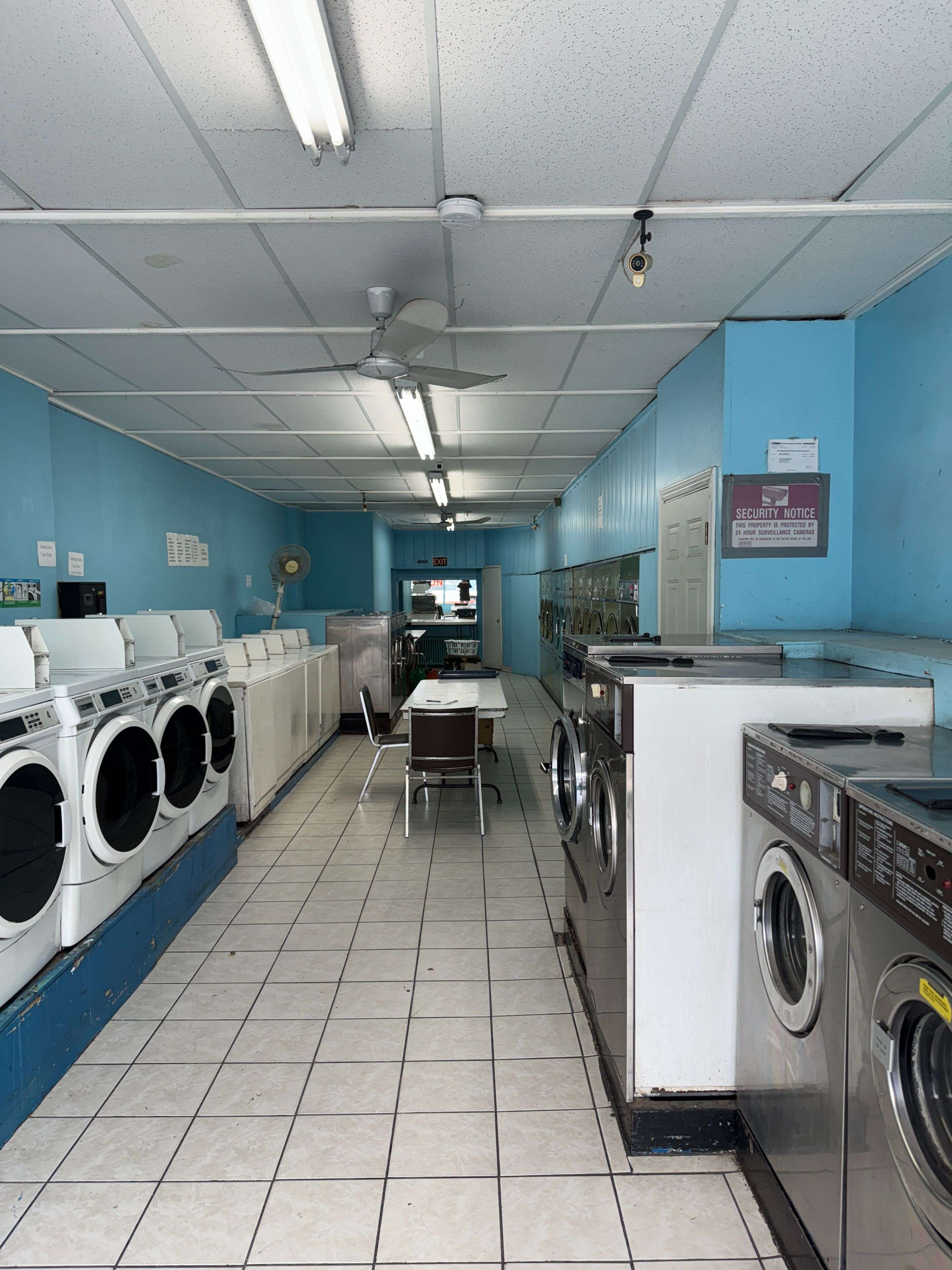 Toronto E01, ON M1C 1Z5,1322 A GERRARD ST E