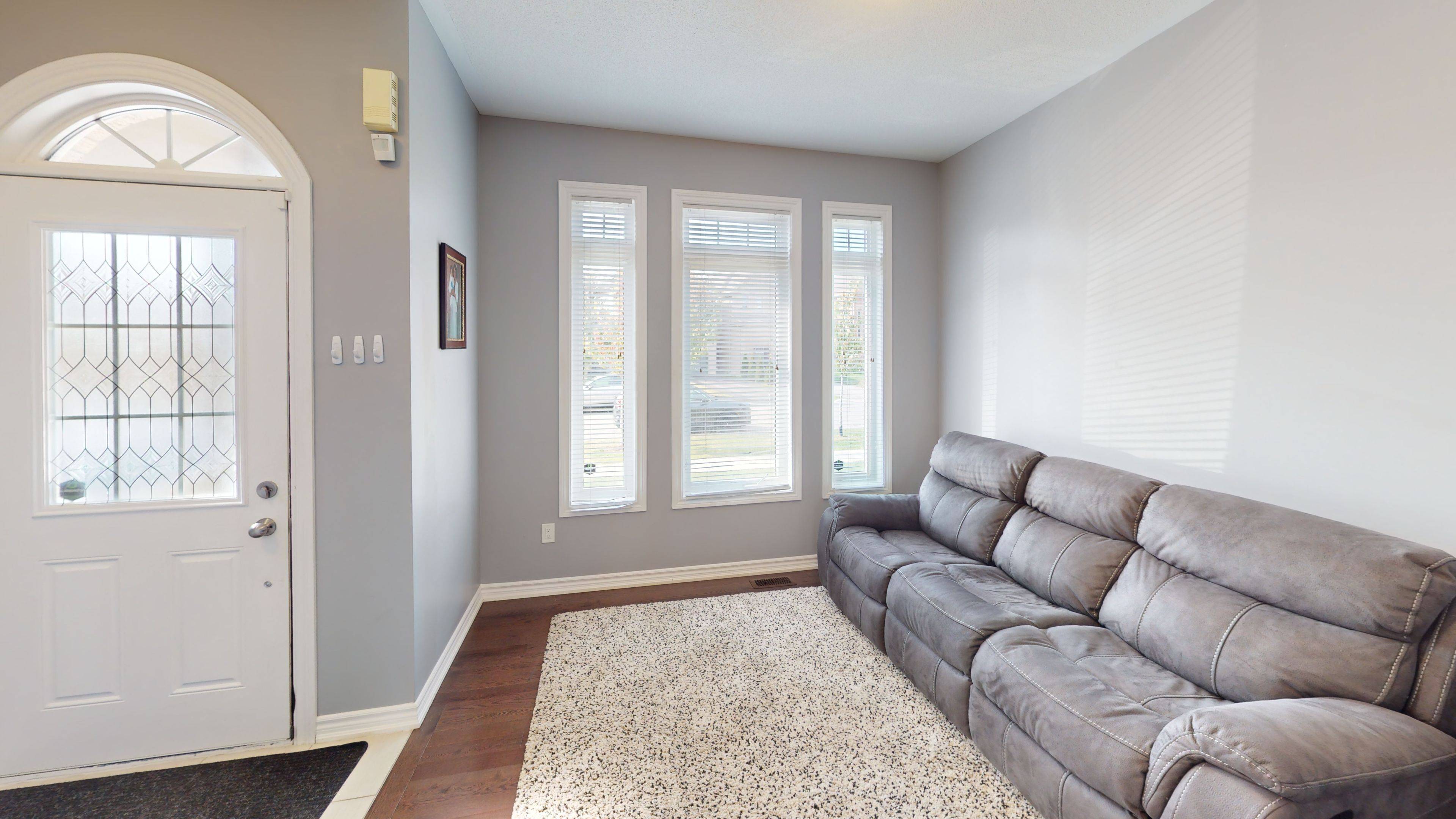 New Tecumseth, ON L0G 1A0,60 Strachan TRL