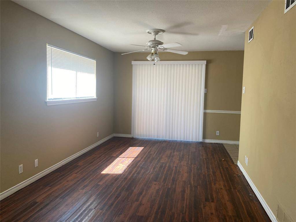 Sherman, TX 75092,1716 N Travis Street