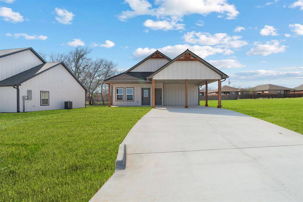 Hico, TX 76457,404 Poplar Court