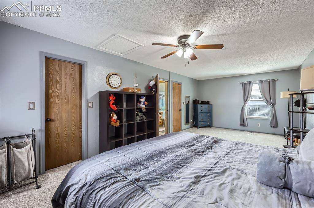 Colorado Springs, CO 80915,6720 Chippewa RD