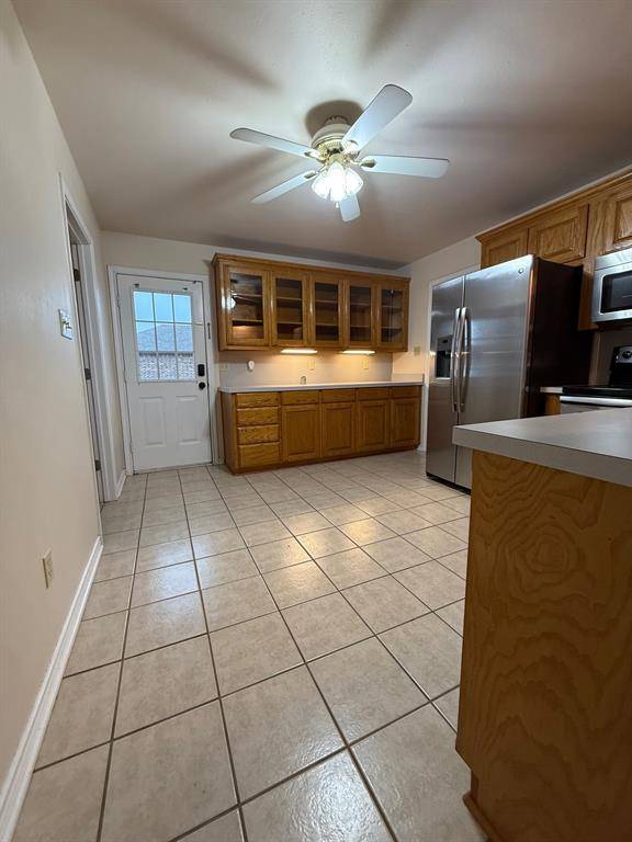 Lindsay, TX 76250,401 2nd Street