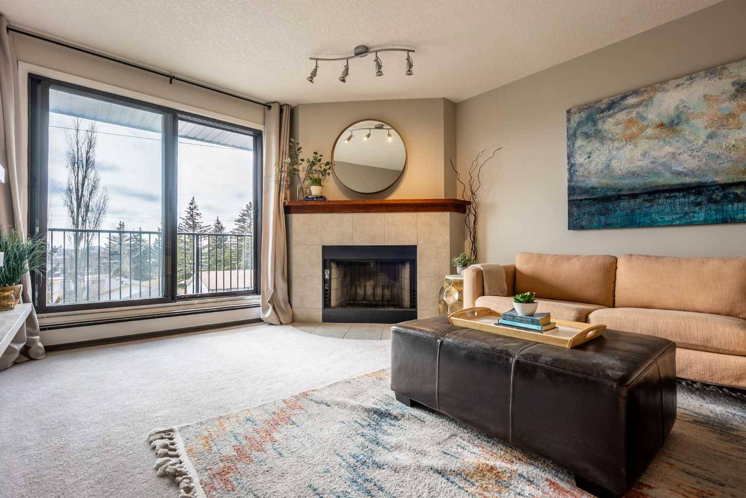 Calgary, AB T2W 5H1,13045 6 ST SW #2311