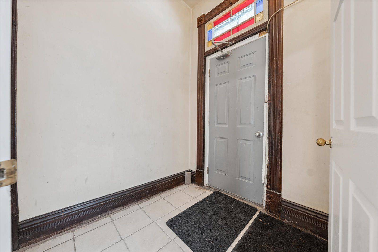 Peterborough Central, ON K9J 3M4,187 Stewart ST