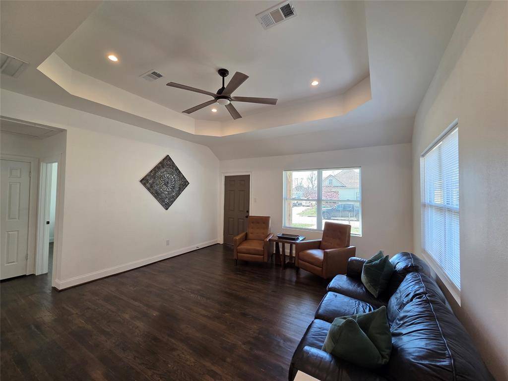 Fort Worth, TX 76164,2120 23rd Street