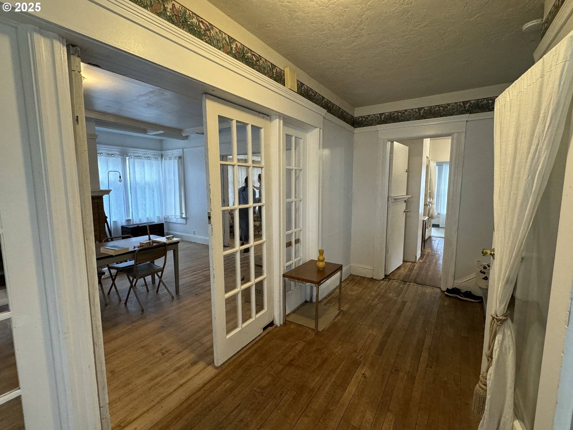 Eugene, OR 97401,354 W 6TH AVE