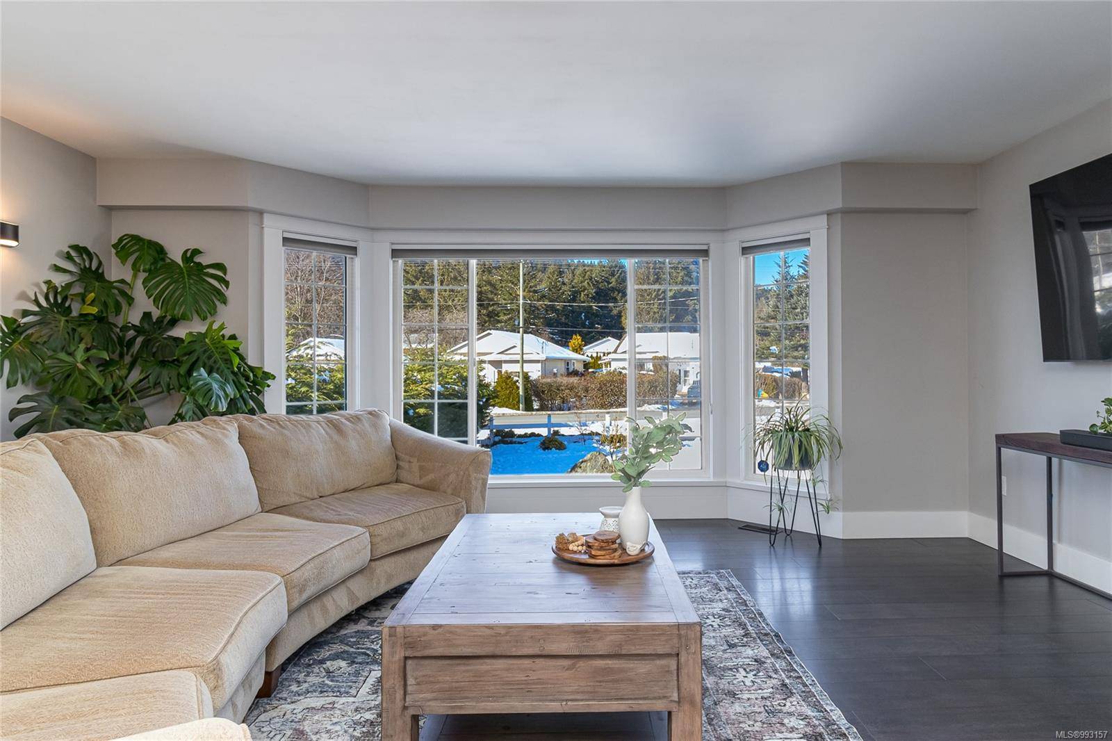Cobble Hill, BC V0R 1L0,3617 Holland Ave