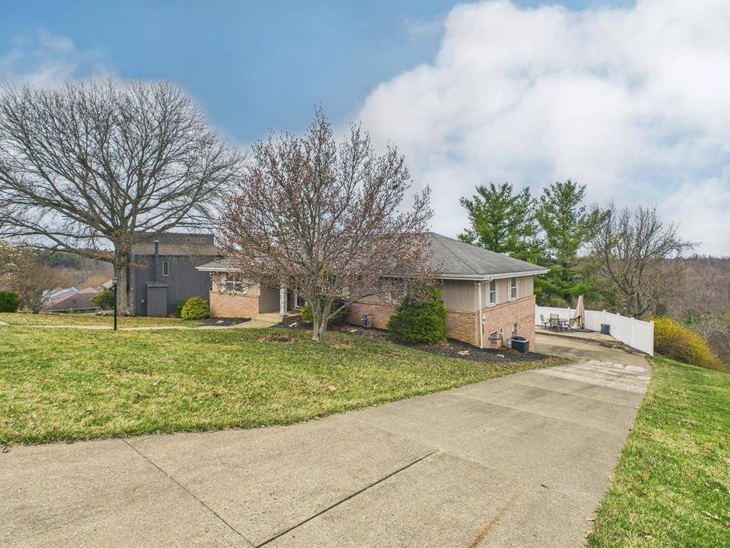 Triadelphia, WV 26003,11 Clinton Drive