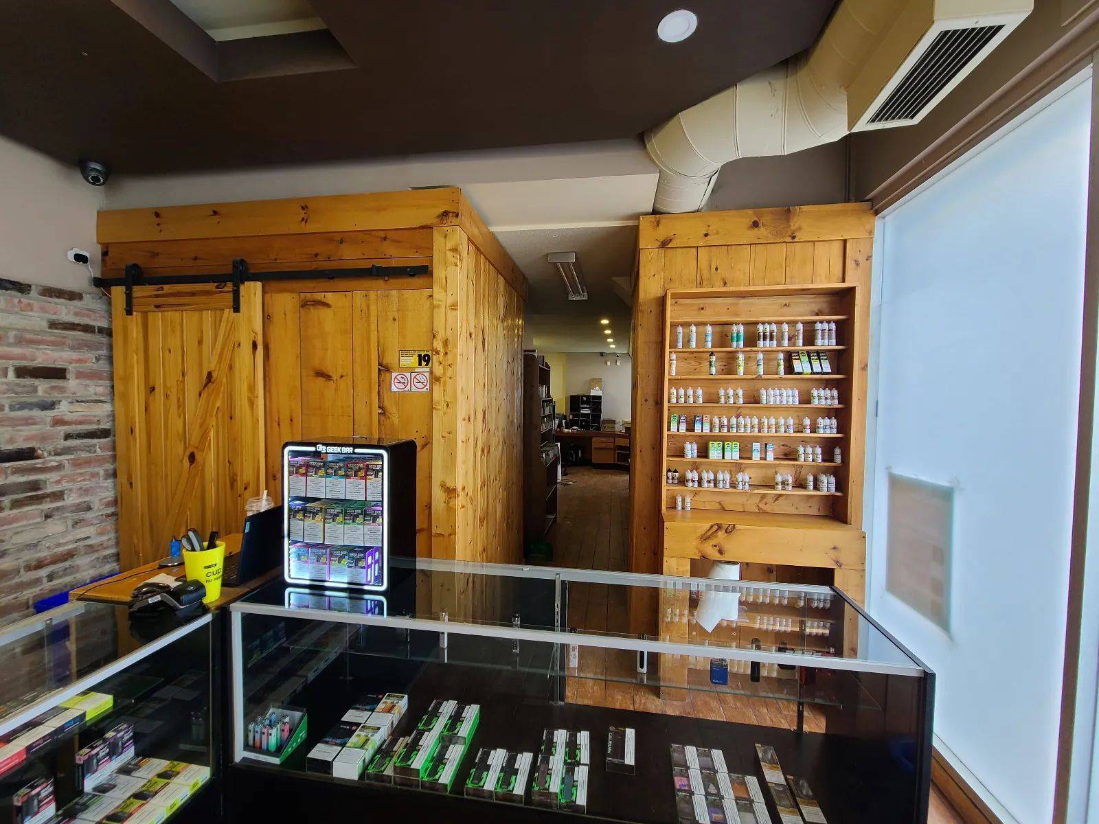 Toronto C02, ON M4W 2J1,878 Yonge ST #G1