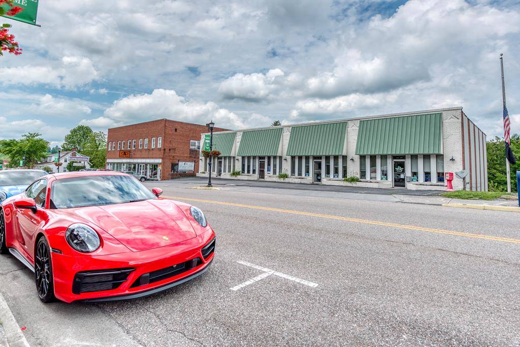 Tazewell, VA 24651,300 Main Street