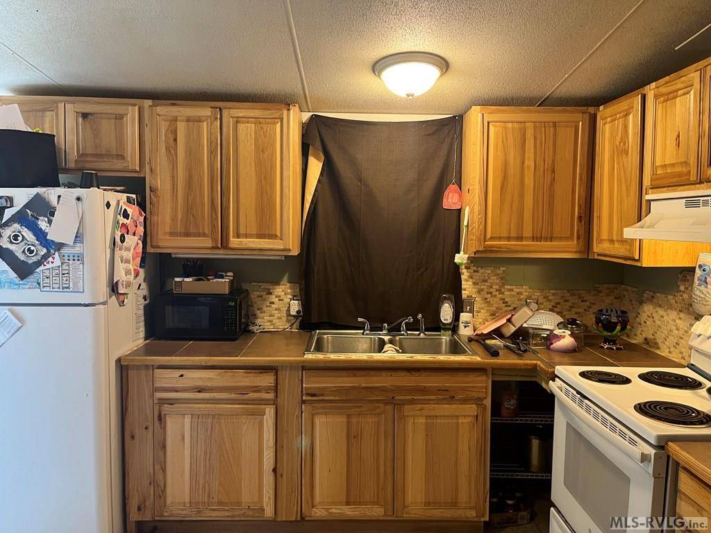 South Hill, VA 23970,1557 Clover Road