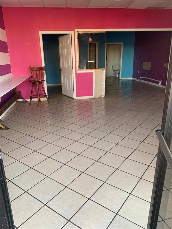 Crandall, TX 75114,1401 E US Highway 175 #220