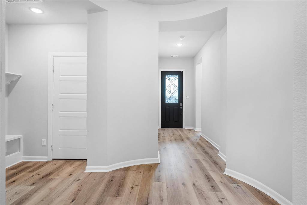 Fort Worth, TX 76008,2332 Offerande Drive