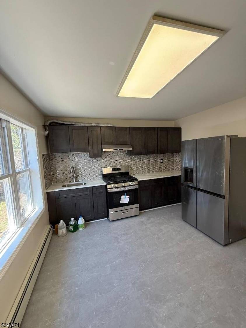 Paterson City, NJ 07503,137 Illinois Ave