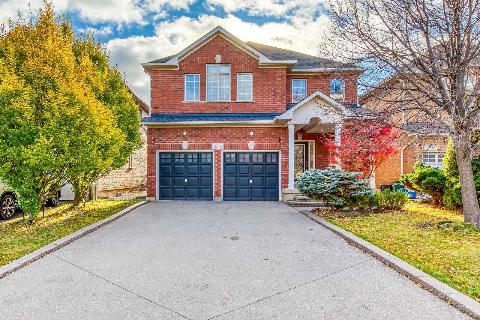 1034 Agram DR, Oakville, ON L6H 7L6