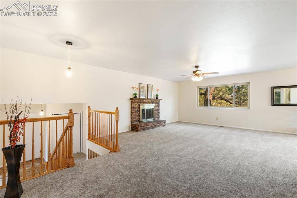 Colorado Springs, CO 80919,160 Dolomite DR